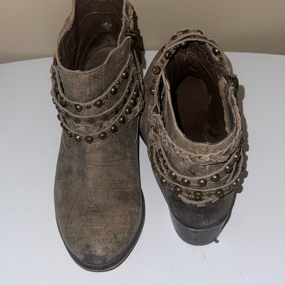 Naughty Monkey Studded Leather Ankle Boots Women’s 9.5 Boho Western Moto - Picture 7 of 10